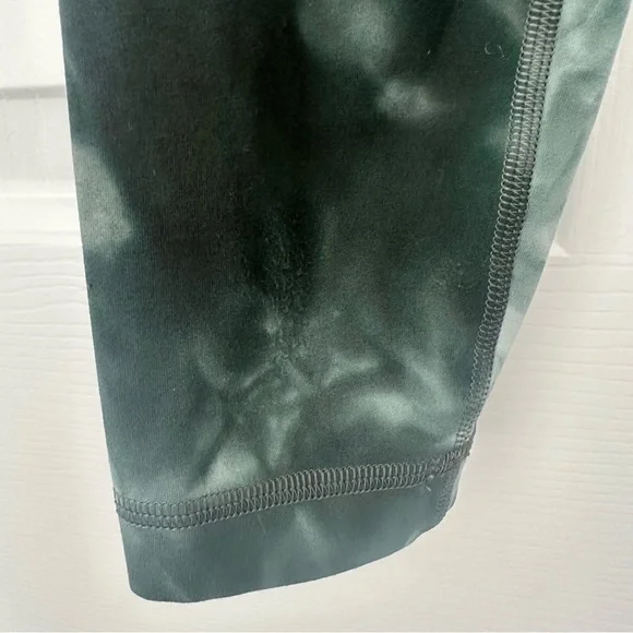 SOLD! Lululemon Align High Rise Tight 25” Diamond Dye Starlight Smoked Spruce 2 - Picture 10 of 12